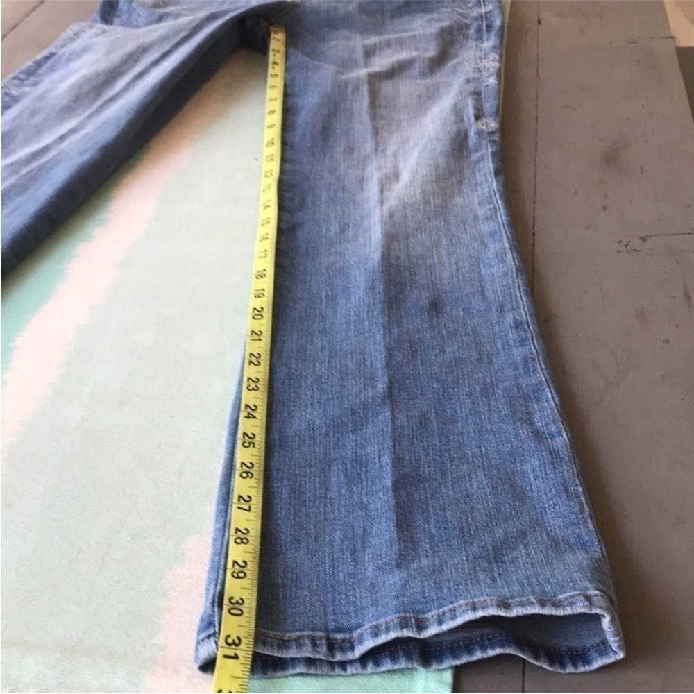 Levi’s Classic Bootcut Floral Embroidered Mid Rise Jeans Size 6 - Picture 15 of 15